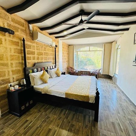 Gir Lions Paw Resort With Swimming Pool Sasan Gir Exterior foto